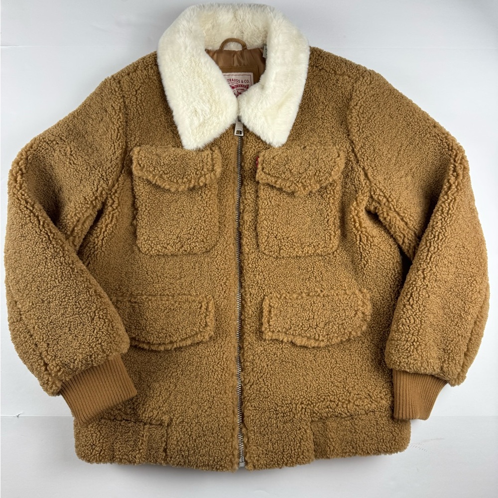 Levi's Women’s Janelle Soft faux Sherpa Jacket in Tan size small soft and warm